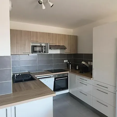 Le Novea Standing Pour 2 A 4 Personnes Apartment