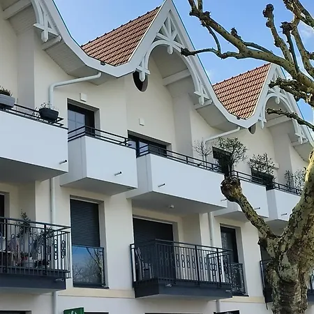 Le Novea Standing Pour 2 A 4 Personnes Apartment *